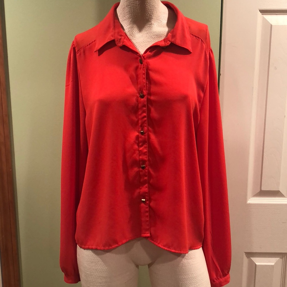 Bright orange flowey top